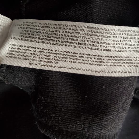 Zumba Dancin' All Over The World Full Zip Jacket Black Flags Fitness Size Medium - Picture 8 of 9